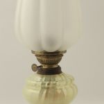 772 1088 PARAFFIN LAMP